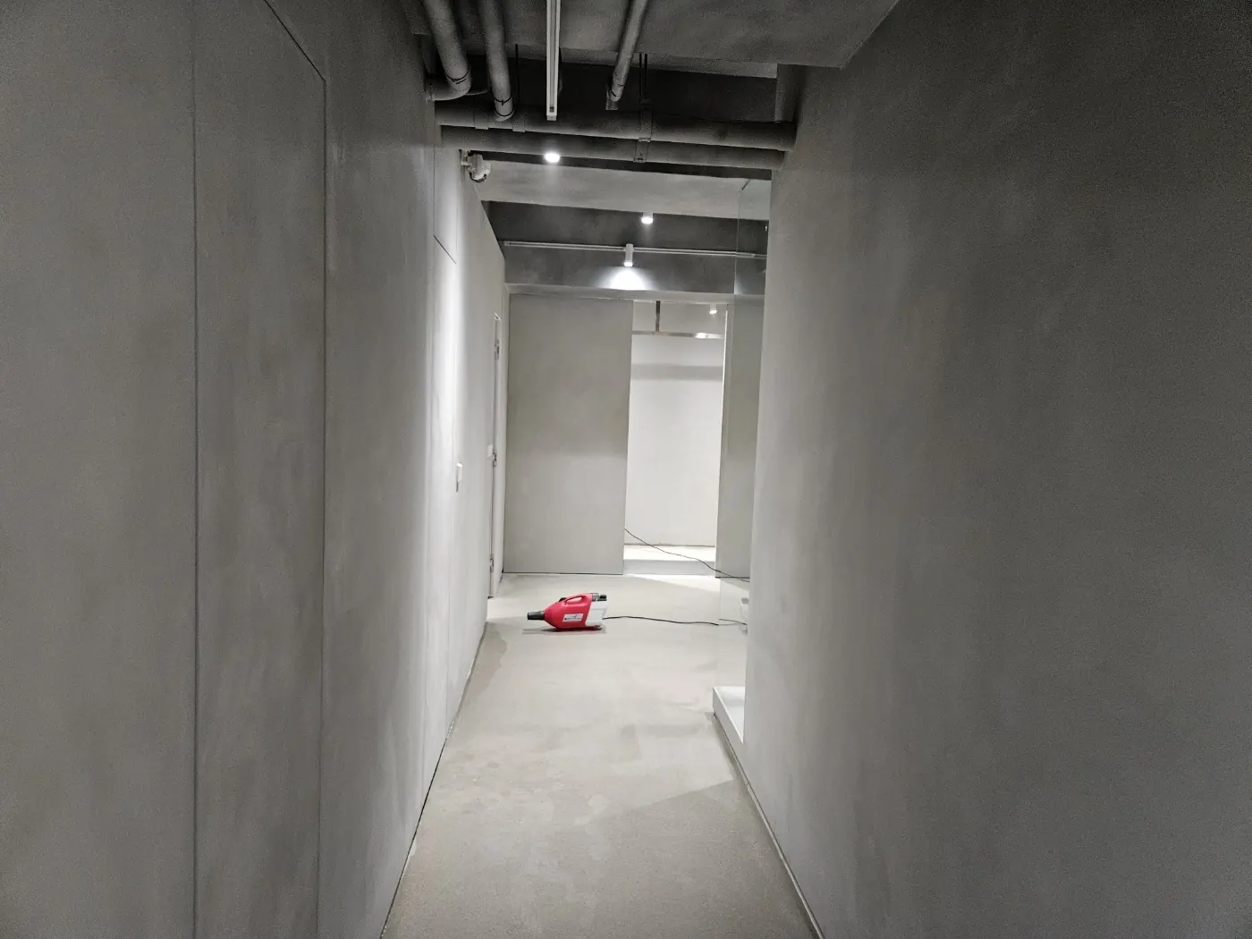 바닥 얼룩 제거 — 다율동 카페청소 현장