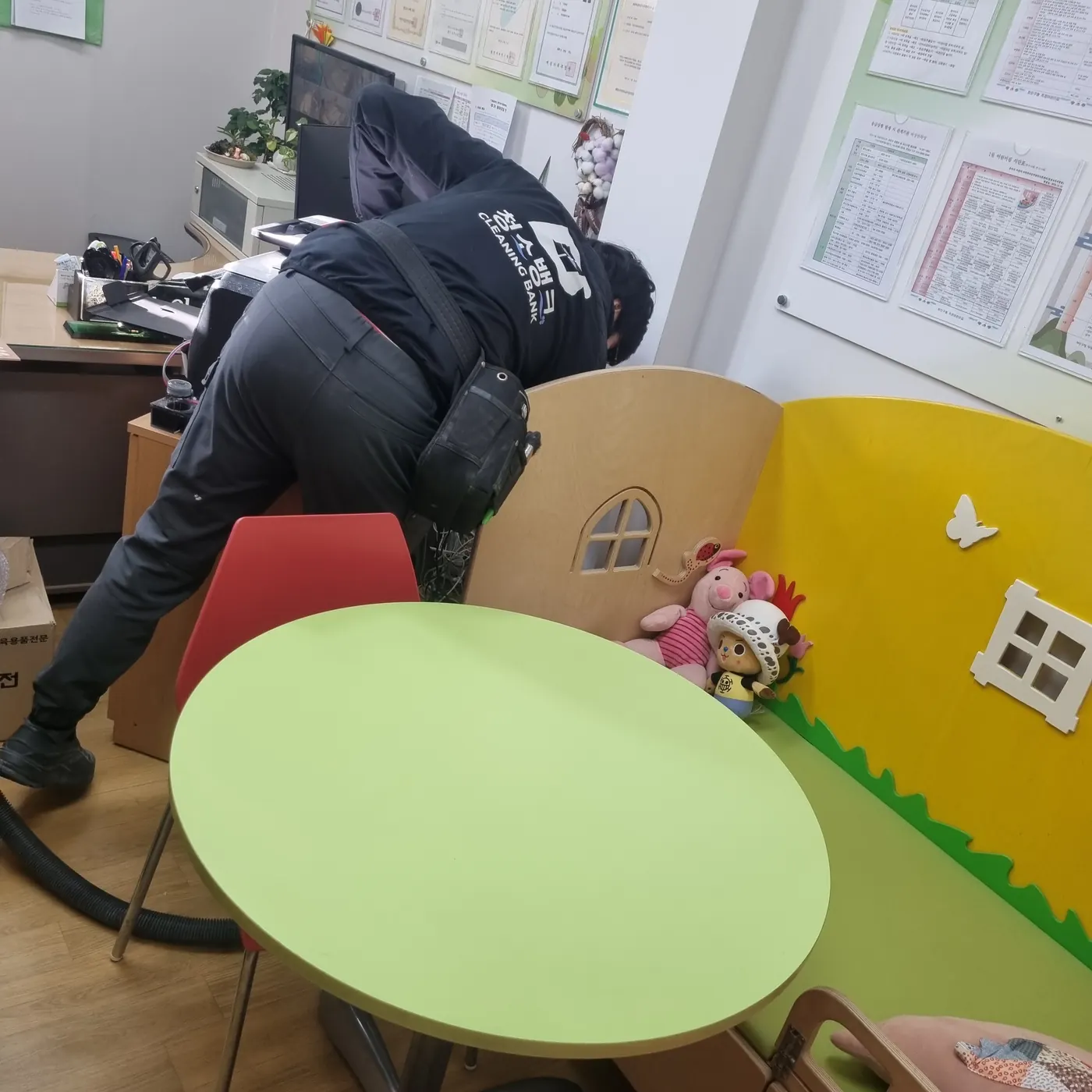 마전동 어린이집청소 시공 현장 — 보육실 정리