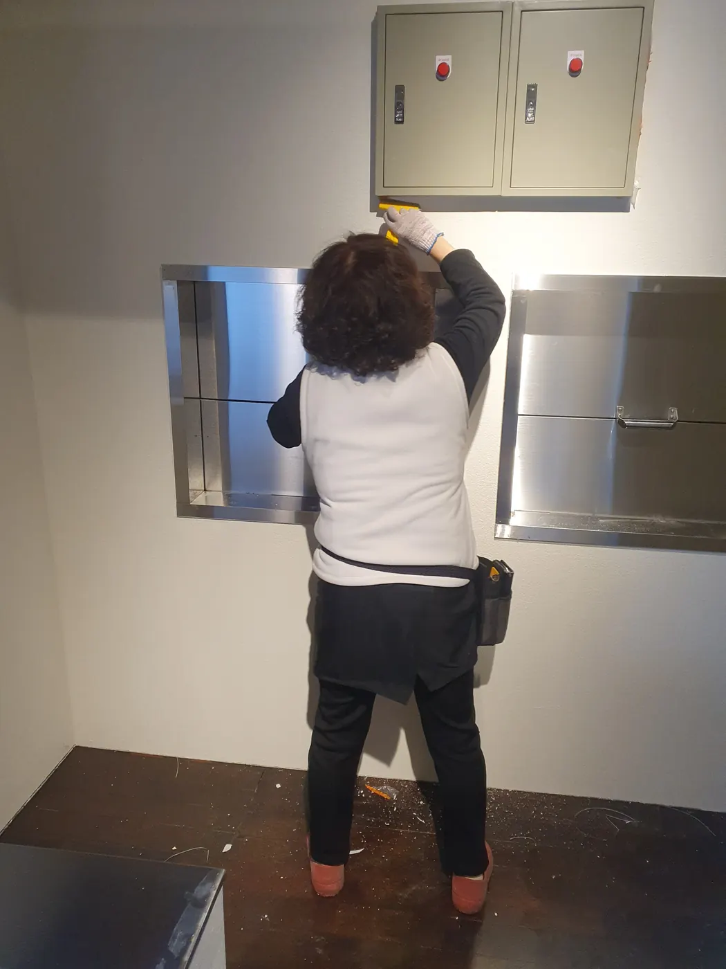 작업 진행 — 관산동 식당청소 현장