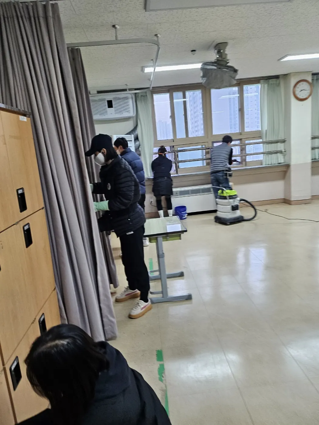 바닥 물걸레 마감 — 양주시 학교청소 현장