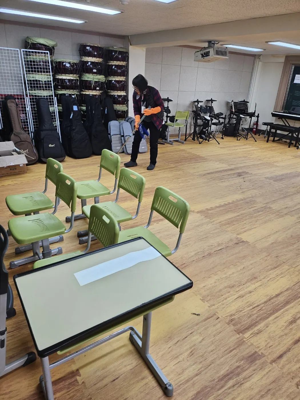 특별실 작업 — 경기북부 학교청소 현장